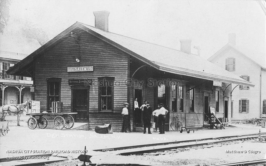 Postcard Delaware & Hudson Station, Salem, New York Railroad History