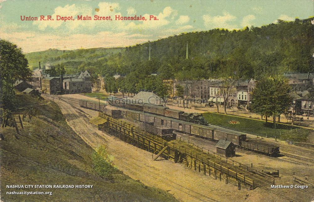 Postcard Union Railroad Depot, Main Street, Honesdale, Pennsylvania