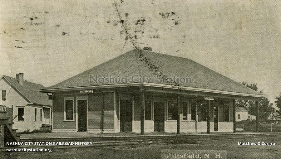 Postcard Boston & Maine Depot, Pittsfield, N.H. Railroad History