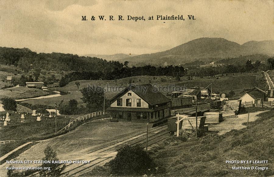 Postcard Montpelier & Wells River Railroad Depot, at Plainfield