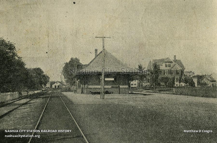 Postcard Boston & Maine Railroad Depot, Topsfield, Massachusetts
