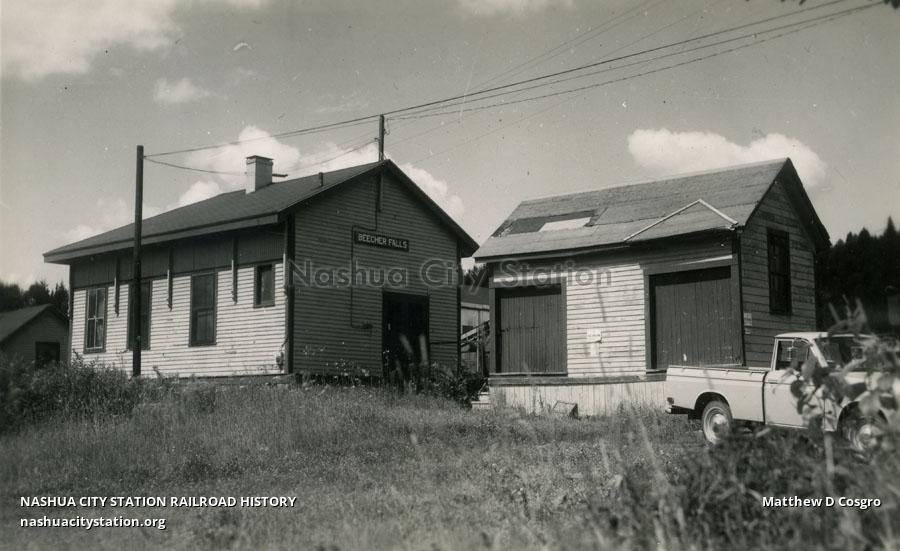Postcard Old station and section shanty at Beecher Falls, Vermont