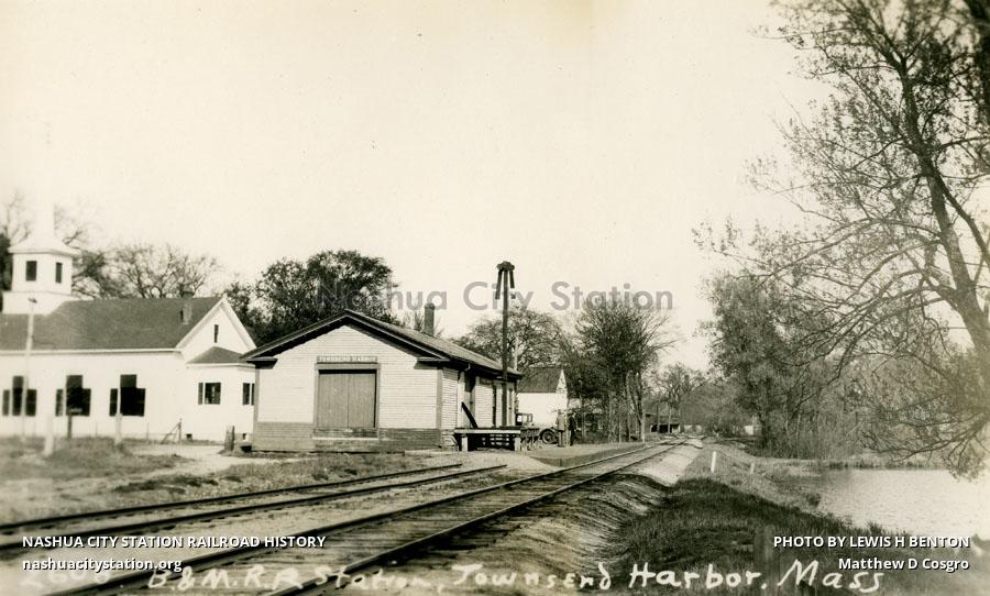 Postcard Boston & Maine Railroad Station, Townsend Harbor