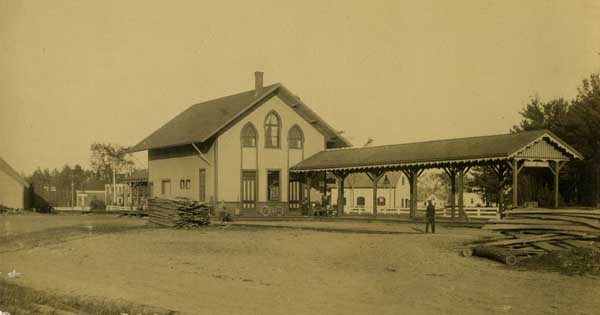 Steep Falls Station