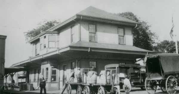 Hyannis Station
