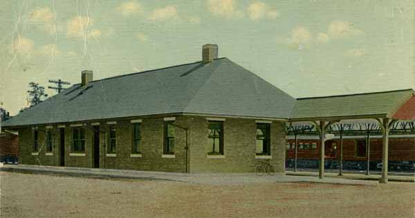 Woods Hole Station