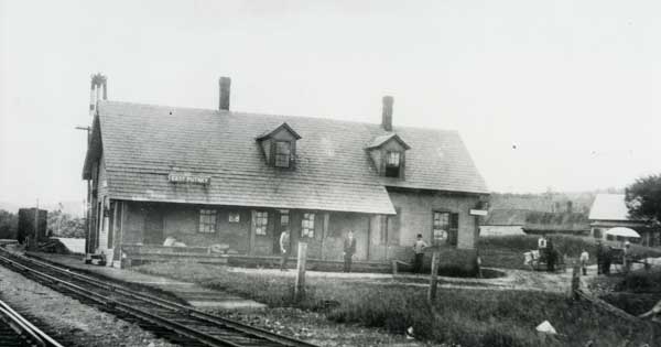 East Putney Station