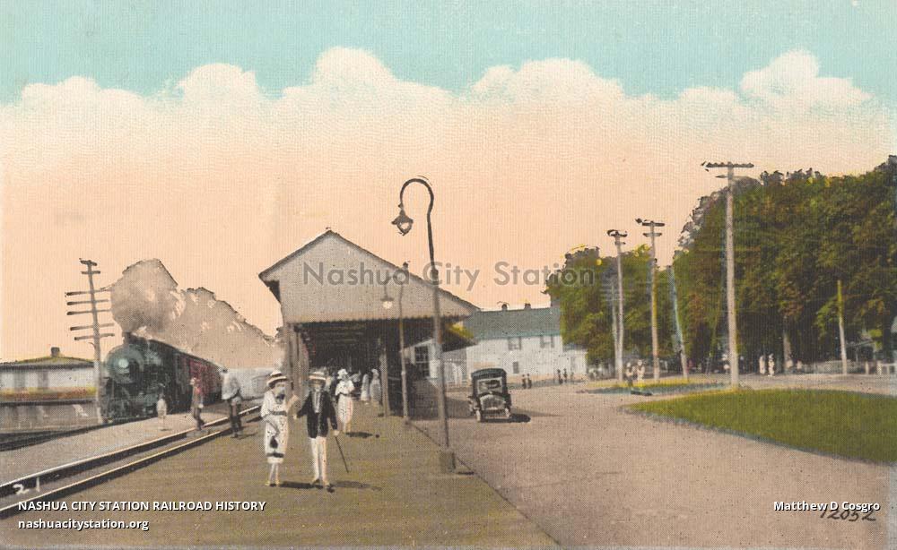 Postcard Railroad Station and Square, Niantic, Connecticut Railroad