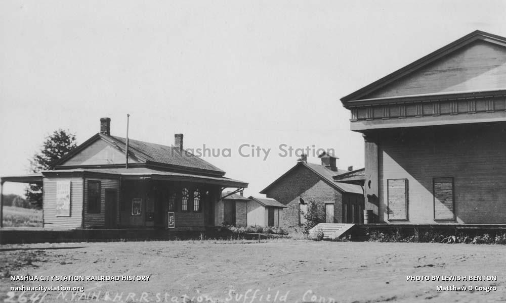 Postcard New York, New Haven & Hartford Railroad Station, Suffield