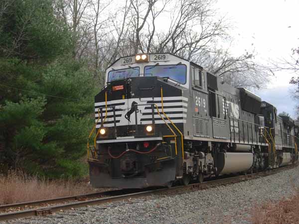 Unit coal train NHB72 heads north through Moore's Crossing