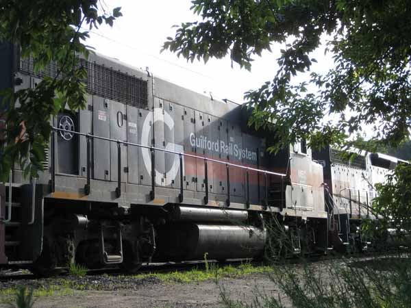 Pan Am Railways B&M 335 and MEC 512 at Nashua