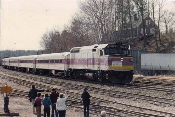 A Railroad Enthusiasts trip from Boston arrives in the Nashua Yard