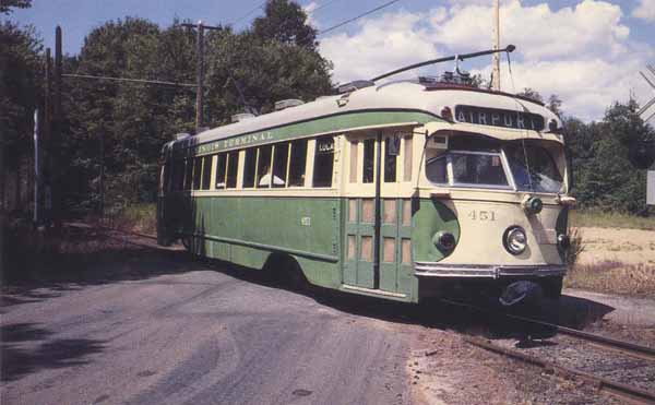 Connecticut Electric Railway, Connecticut Trolley Museum, P.C.C. Streetcar #451 Crossing Winkler Road