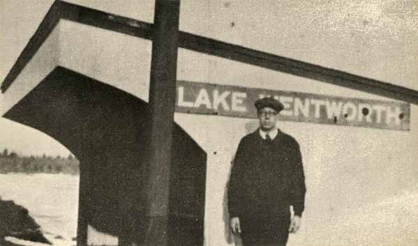 Lake Wentworth station