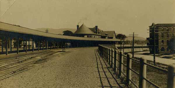 Northampton station