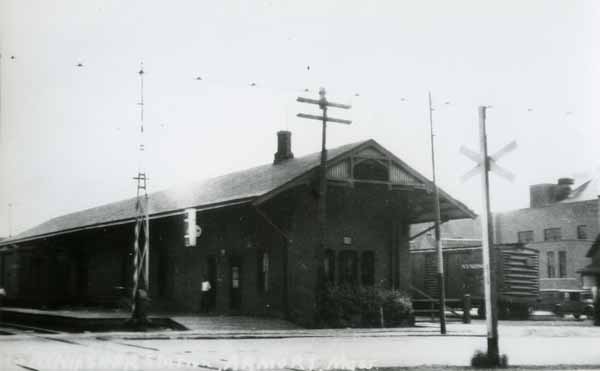 New York, New Haven & Hartford Railroad Station, Armory, Massachusetts