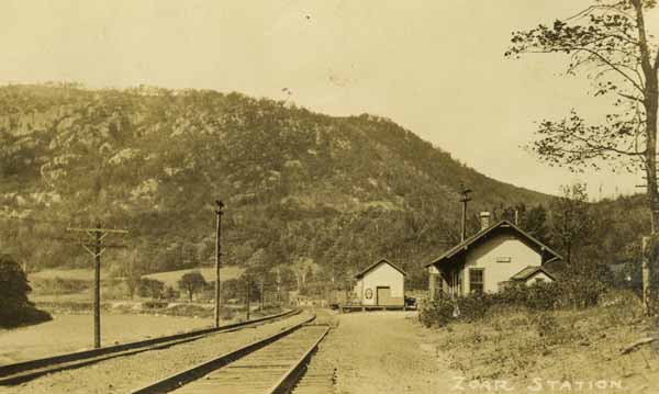 Zoar Station
