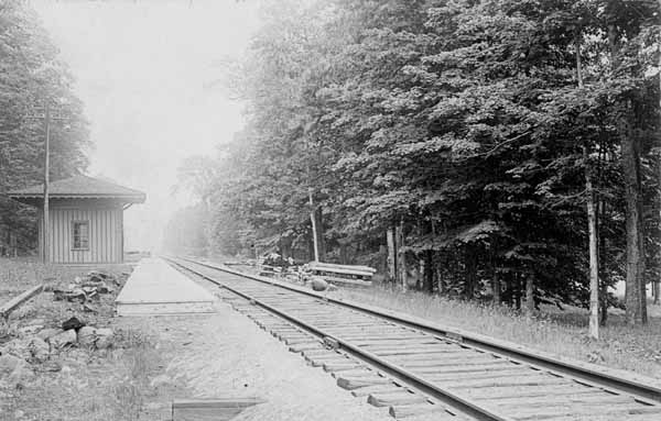 Lakeside station