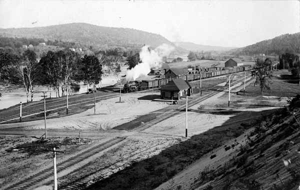 West Paris station and rail yard