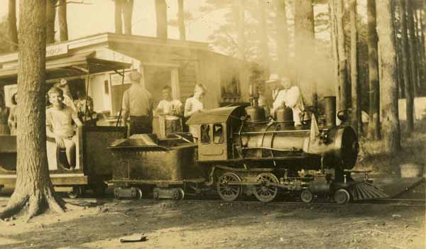 The Smokey Joe on the F&L Railroad at Rocky Nook, North Hampton